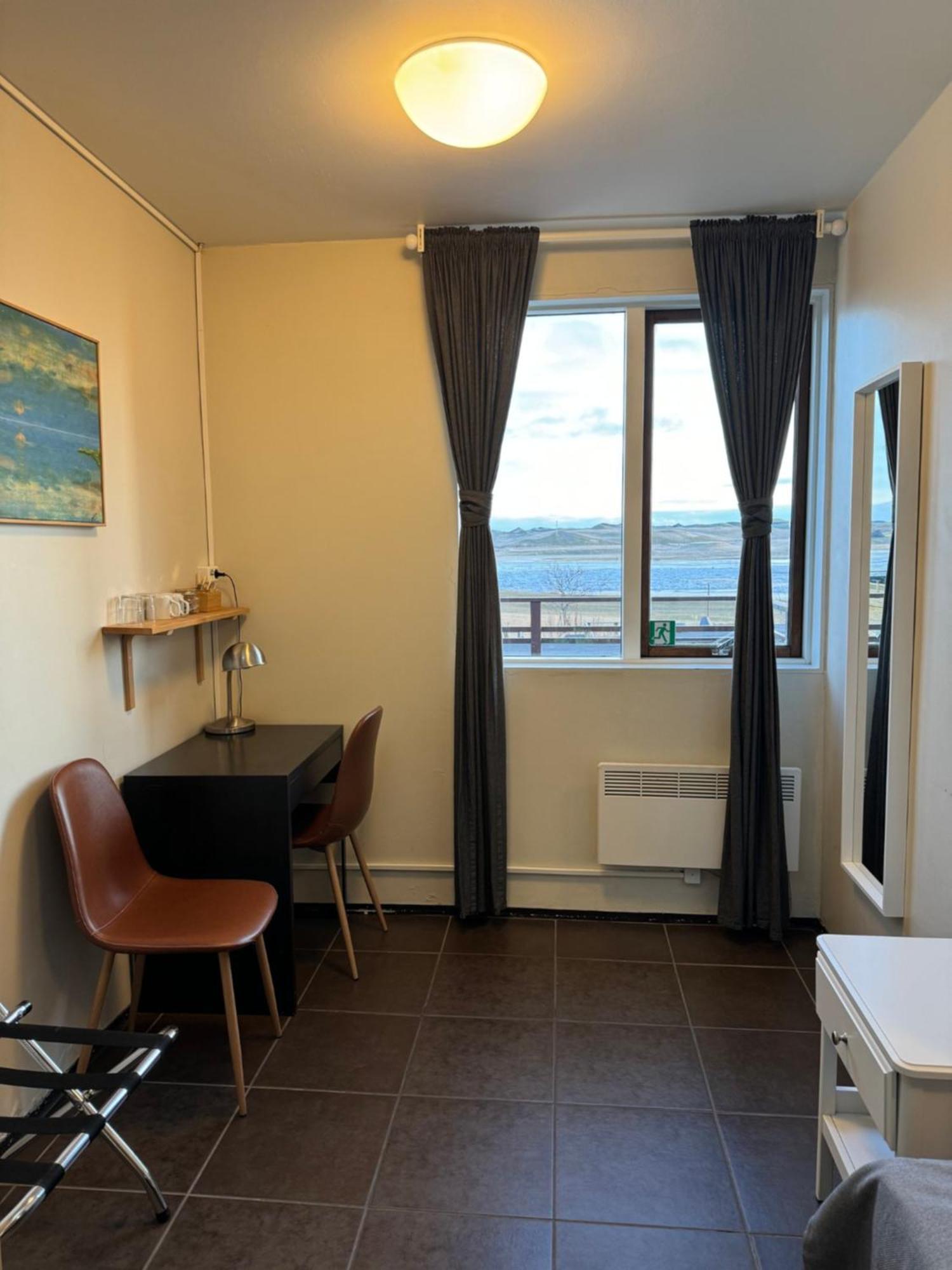 Klausturhof Guesthouse Kirkjubæjarklaustur Esterno foto